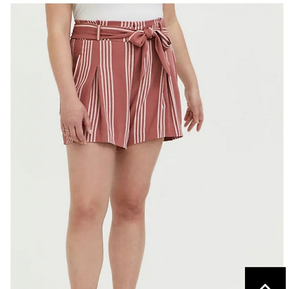 NWT Self Tie Midi Paperbag Dusty Rose Shorts Size 14